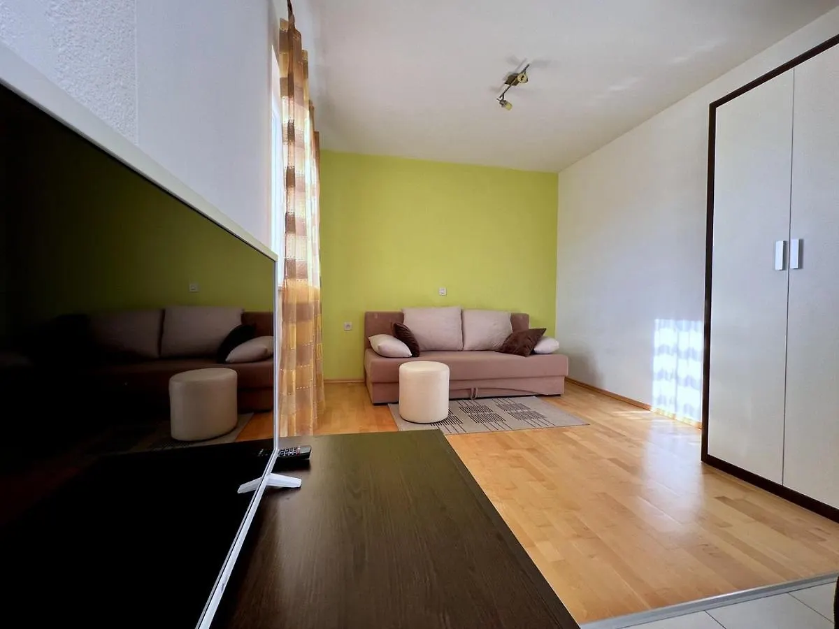 Marles Beach Residence Banjol 0*,  Horvátország