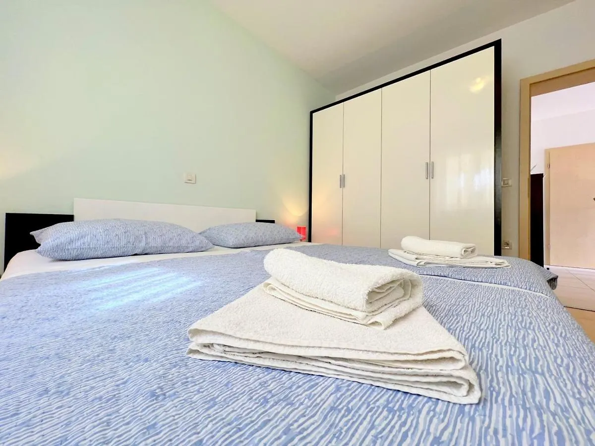 Marles Beach Residence Banjol Horvátország