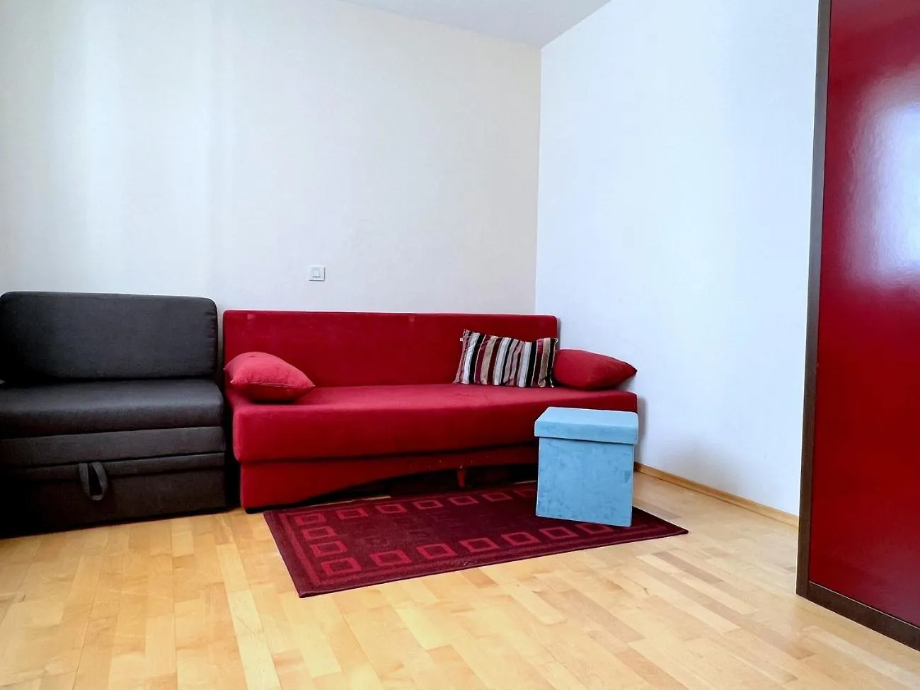 Marles Beach Residence Banjol Apartman