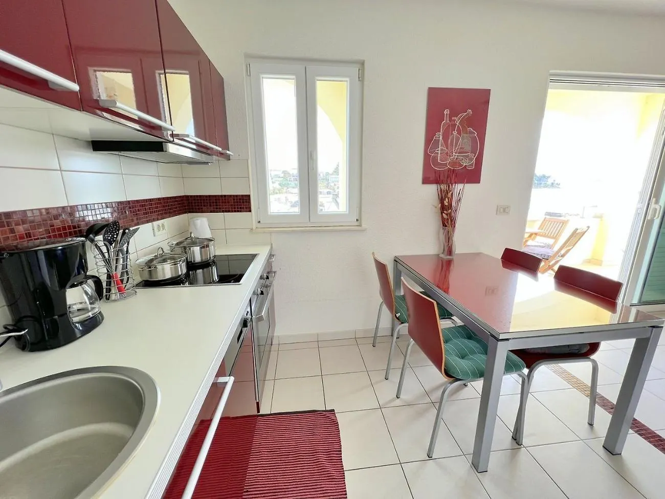 Marles Beach Residence Banjol Apartman