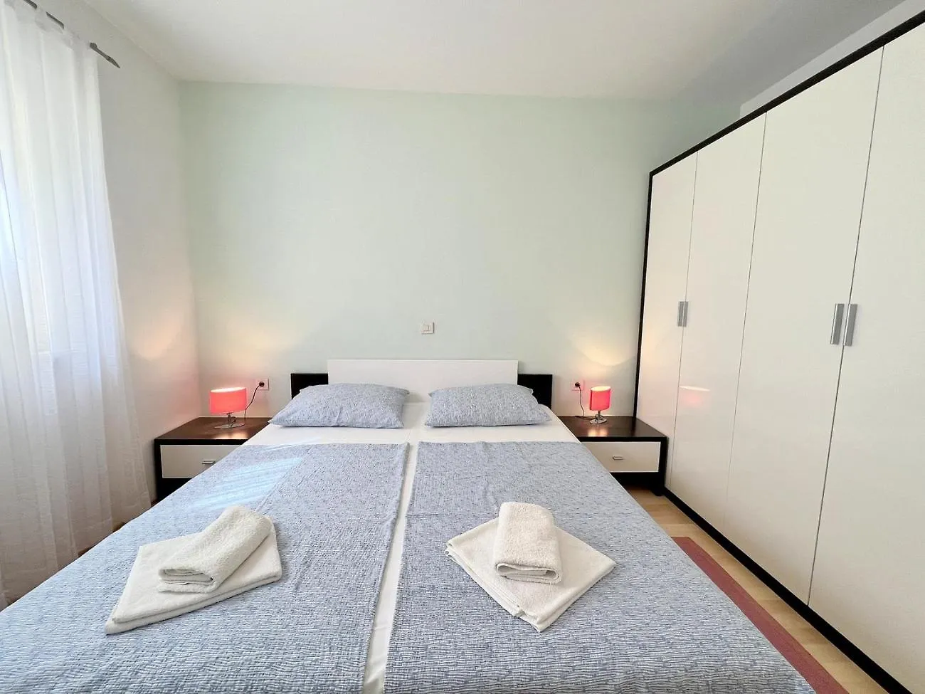 Marles Beach Residence Banjol